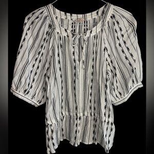 Striped Black and White Women's Top Ana A New approach